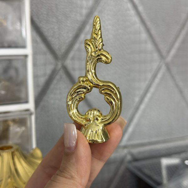 دستگیره طلایی
